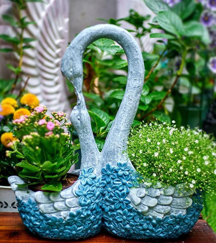 Frog Flowerpot for Garden Decoration, Beautiful Cute Frog Statues